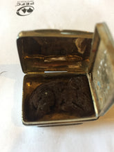Load image into Gallery viewer, A GEORGE III SILVER VINAIGRETTE, BY JOHN SHAW, HALLMARKED BIRMINGHAM, 1819.