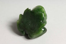 Load image into Gallery viewer, Russian nephrite Jade frog with diamond set coronet, eyes and tongue.