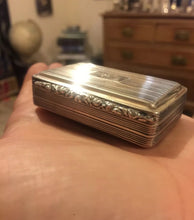 Load image into Gallery viewer, GEORGE IV SILVER SNUFF BOX, by Thomas Shaw, Birmingham, 1828.
