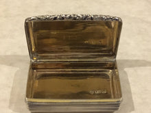 Load image into Gallery viewer, GEORGE IV SILVER SNUFF BOX, by Thomas Shaw, Birmingham, 1828.