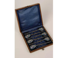 Load image into Gallery viewer, 6 silver gilt Russian cloisonné enamel decorated teaspoons with original case.