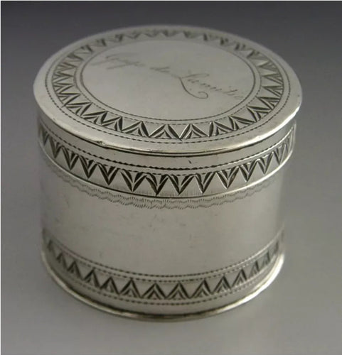 EARLY RARE FRENCH 1780 SiLVER SNUFF  BOX.
