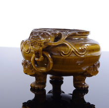 Load image into Gallery viewer, A chinese carved tiger´s eye incense burner. Missing lid.