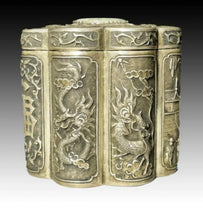 Load image into Gallery viewer, A CHINESE SILVER &amp; JADE DRAGON BOX WITH AN INSCRIBED POEM, QING DYNASTY (1644-1911