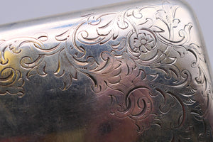 Russian silver cigar case with silver-gilt interior, the top is engraved with a Cyrillic inscription.