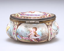 Load image into Gallery viewer, A VIENNESE ENAMEL BOX 19TH CENTURY